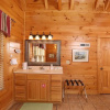 Отель Mayberry - Three Bedroom Cabin, фото 24
