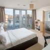 Отель Bright Spacious 2bed 2bath in Battersea, фото 2