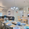 Отель Blue Pineapple House 3 Bedroom Home, фото 6