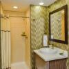 Отель AArya Hotel By Niagara Fashion Outlets, фото 6