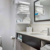 Отель Hampton Inn Adel, фото 8