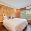 Отель Solitude Moose Room 102 - Estes Park 1 Bedroom Studio by Redawning в Эстес-Парке
