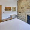 Отель Host Stay Old Stone Cottage, фото 16
