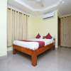 Отель OYO 12860 Hotel Red Leaf, фото 19