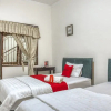 Отель RedDoorz Syariah @ Raya Tajem Maguwo, фото 3