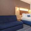Отель Holiday Inn Express Leigh - Sports Village, фото 3