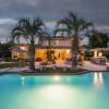 Отель Villa Verdot by Avantstay Spectacular 6 BR Estate w/ Pool, Hot Tub, Tennis& B-ball Courts, фото 15