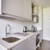 Отель Urban Apartment in South East for 2 near Canary Karaoke, фото 7