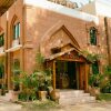 Отель Six Stars Guest House в Няунге-У