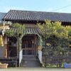 Отель Mariko Minpaku Is An Old Folk House Along The Bypa, фото 1