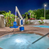 Отель Comfort Suites Near Universal Orlando Resort, фото 17