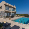 Отель Villa Onyx - With Private Heated Pool, фото 26