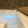 Отель Central Business Suites with Hot Jacuzzi, фото 18