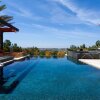 Отель Luxury Getaway Resort  with Great Views, фото 4
