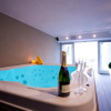 Отель Sala Comacina Apartment No 1 (Sleeps 10), фото 6