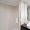 Отель Ramada By Wyndham Leeds East, фото 8