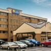 Отель Comfort Inn & Suites в Уодсворте