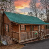Отель Sleepin' Inn 2 Bedroom Cabin by RedAwning, фото 20