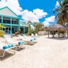 Отель Bit of Heaven by Grand Cayman Villas & Condos в Ист-Энде