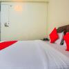 Отель OYO 18772 Hotel Shraddha, фото 17