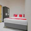 Отель Guest House Citra Pemuda Syariah by OYO Rooms, фото 11