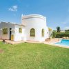 Отель Located on a Quiet Cul-de-sac, Just Within 1 Mile From the Centre of Vilamoura в Картейре
