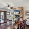 Отель White Cloud Retreat House 4 Bedrooms 3 Bathrooms Townhouse, фото 14