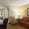 Отель Country Inn & Suites by Radisson, Lawrenceville, GA, фото 28