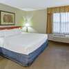 Отель La Quinta Inn & Suites by Wyndham Appleton College Avenue, фото 22
