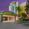 Отель Holiday Inn Express Cape Coral-Fort Myers Area, an IHG Hotel в Кейп-Корале