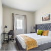Отель Iconic Rideau 1Bd Unit Balcony Free Parking, фото 4
