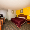 Отель Scottish Inn and Suites, фото 1