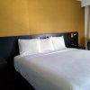 Отель Glen Capri Inn & Suites - Burbank Universal, фото 3