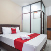 Отель RedDoorz near Eka Hospital BSD City, фото 14