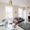 Отель Elliot Oliver- 2 Bedroom Duplex Town Centre Apartment, фото 11