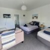 Отель Surf N Stay Whangamata Hostel, фото 4