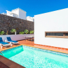 Отель Villa Julianne 2: Heated Private Pool, Walk to Beach, A/C, WiFi, Car Not Required                   , фото 18
