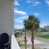 Отель Biggie's Beach House, фото 1