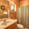 Отель Bear Creek Lodge Covered Bridge - Five Bedroom Cabin, фото 26