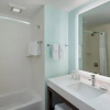 Отель Courtyard by Marriott Nassau Downtown/Junkanoo Beach, фото 21