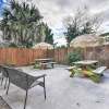 Отель Beachy Galveston Home < 1/2 Mi to Pier & Seawall, фото 15