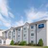 Отель Microtel Inn & Suites by Wyndham Rice Lake, фото 1