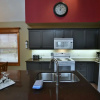 Отель The Lodges at Blue Mountain - Historic Snowbridge Condos, фото 25