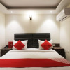 Отель OYO 49069 A Suites, фото 4