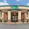 Отель Quality Inn & Suites Apex - Holly Springs в Апексе