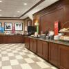 Отель Hampton Inn Long Island/Islandia, фото 9