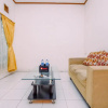 Отель Big And Comfy Studio At Graha Wishnu Guest House, фото 10