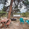Отель Charming Estes Park Cabin w/ 2 Private Patios!, фото 12