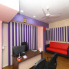 Отель OYO 9260 Olive Castles Inn, фото 3