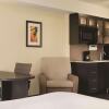 Отель Candlewood Suites Calgary Airport North, фото 7